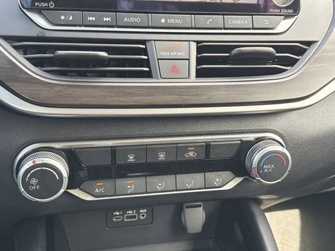 Certified 2023 Nissan Altima 2.5 SV FWD image 5