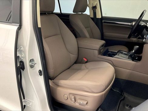 Used 2023 Lexus GX 460 Premium image 8