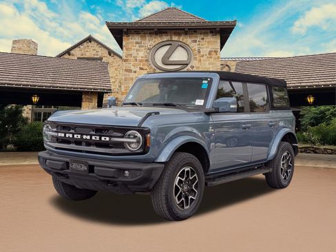 Used 2023 Ford Bronco Outer Banks AWD/4WD image 4