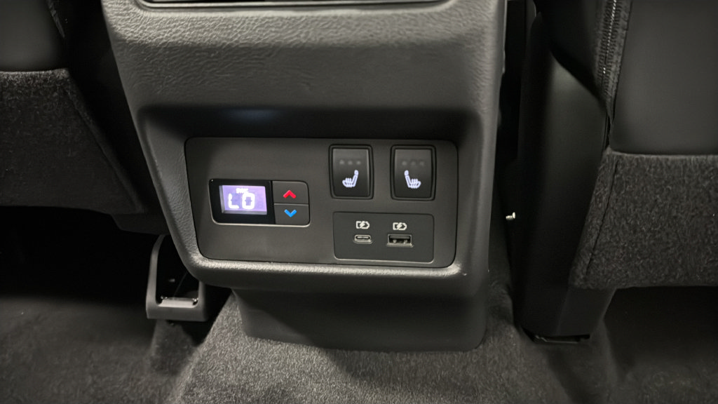 Used 2023 Nissan Rogue Platinum w/ Platinum Premium Package FWD image 34