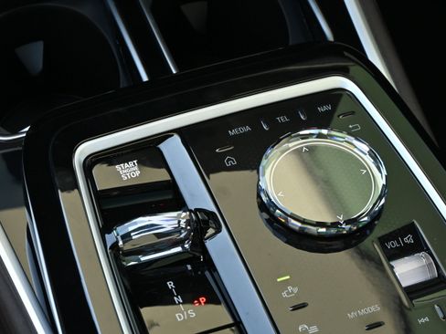 New 2026 BMW 760i xDrive AWD/4WD image 19