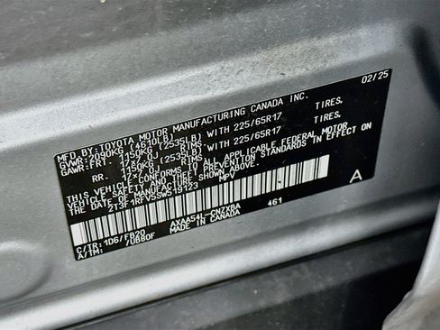 Used 2025 Toyota RAV4 LE AWD/4WD image 12