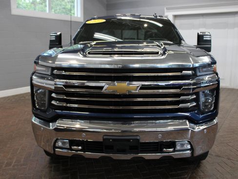 Used 2020 Chevrolet Silverado 2500 High Country image 2