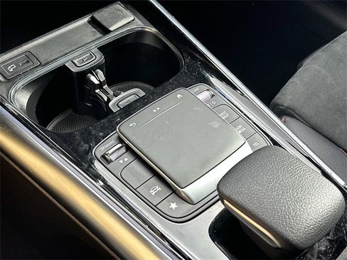 Certified 2022 Mercedes-Benz GLA 250 4MATIC image 30