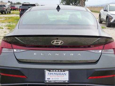 New 2026 Hyundai Elantra SEL Sport Premium FWD image 19