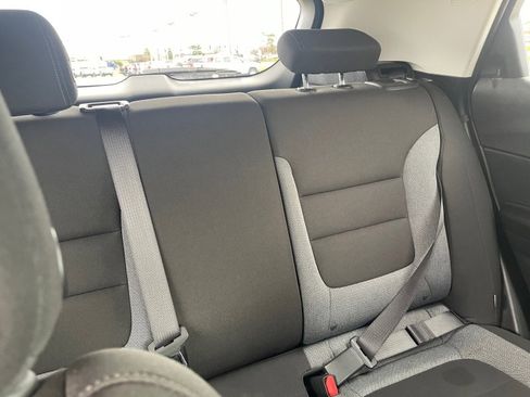 Used 2025 Chevrolet TrailBlazer LT FWD image 14