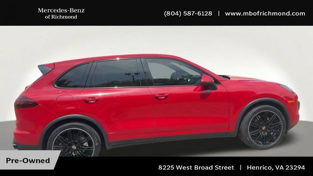 Used 2016 Porsche Cayenne S AWD/4WD image 3