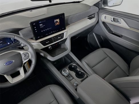 New 2026 Ford Explorer Active w/ Active Comfort Package AWD/4WD image 25