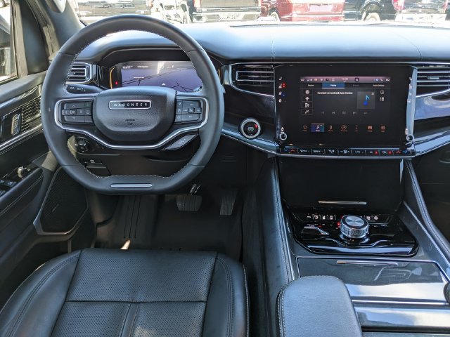 Used 2023 Jeep Wagoneer 4WD w/ Convenience Group I image 16