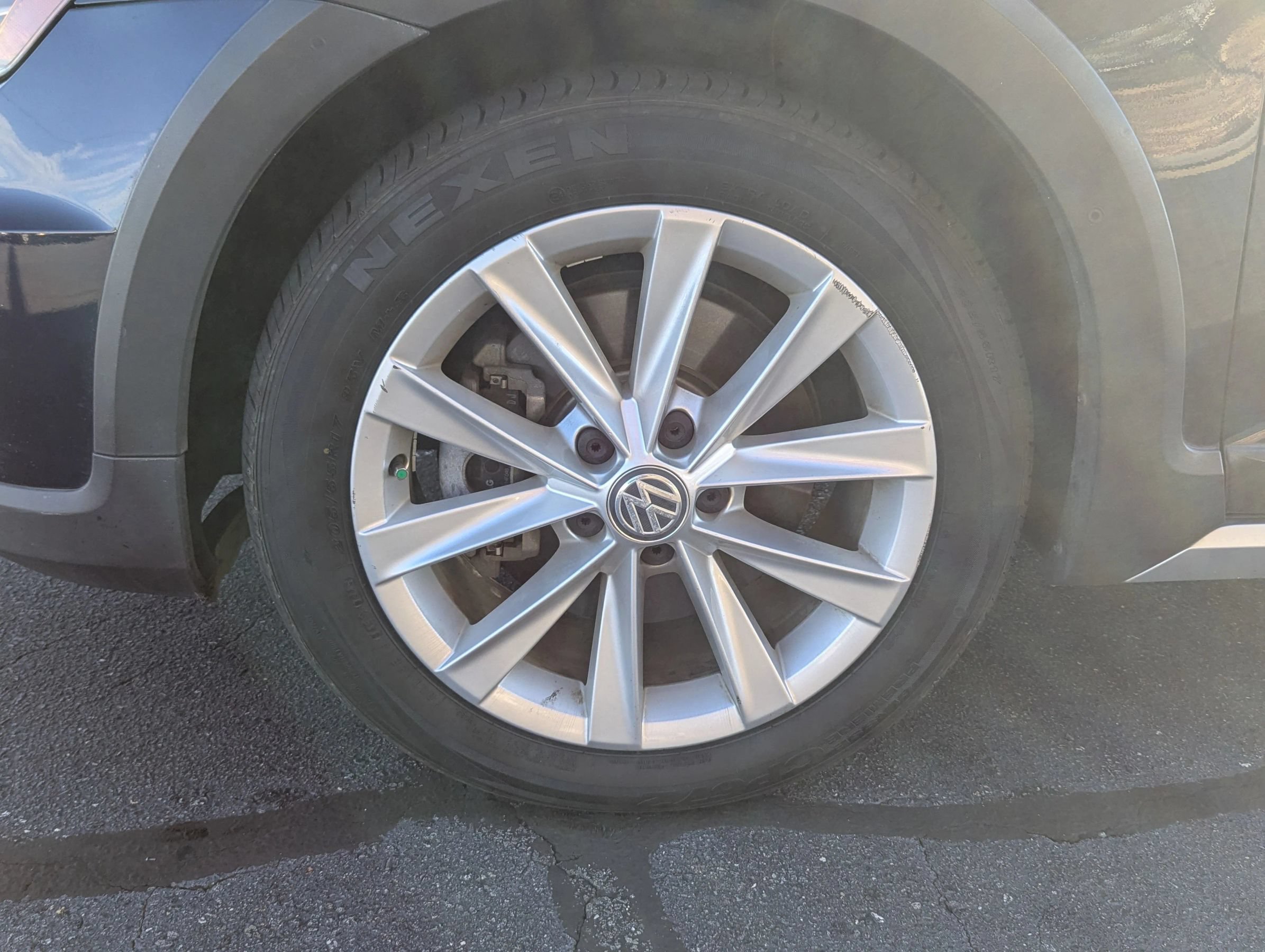 Used 2017 Volkswagen Golf Alltrack S AWD/4WD image 28