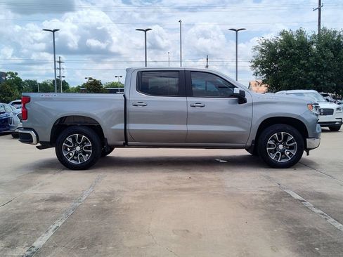 Used 2023 Chevrolet Silverado 1500 LT AWD/4WD image 13