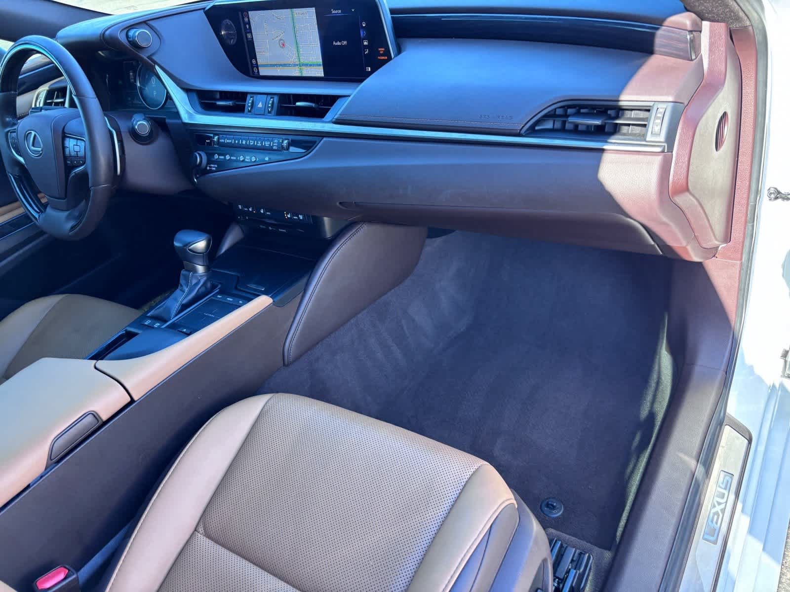 Used 2019 Lexus ES 300h w/ Premium Package FWD image 13