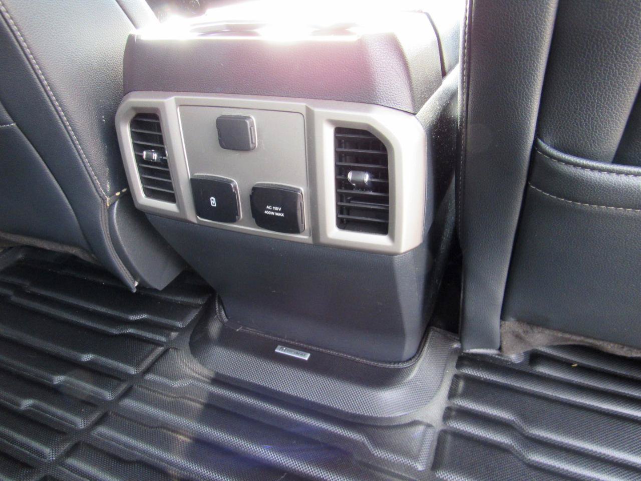 Used 2022 Ford F350 Lariat w/ Lariat Ultimate Package AWD/4WD image 41