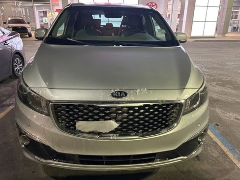 Used 2018 Kia Sedona SX Limited image 3