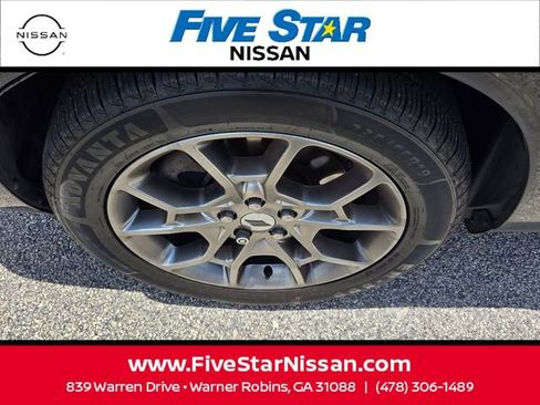 Used 2017 Dodge Challenger GT w/ GT Interior Package AWD/4WD image 13