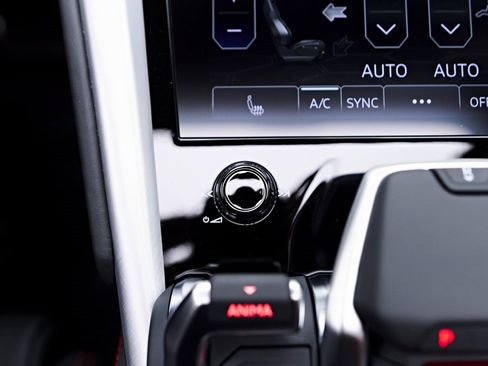 Used 2022 Lamborghini Urus image 76