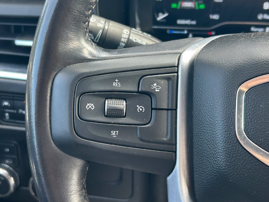 Used 2023 GMC Yukon XL SLT AWD/4WD image 38