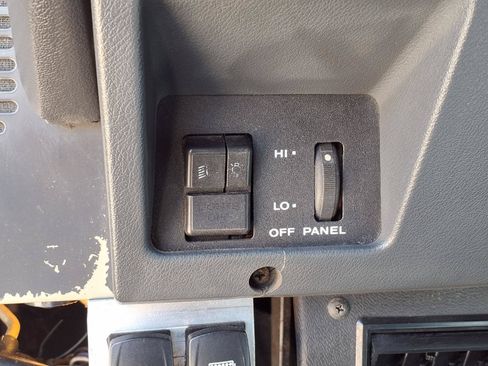 Used 1994 Jeep Wrangler S AWD/4WD image 22