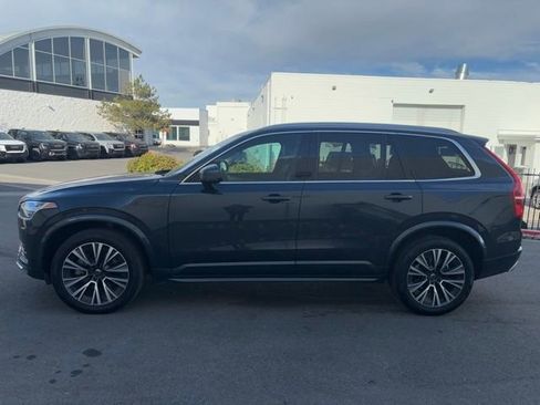 Used 2021 Volvo XC90 T5 Momentum w/ Protection Package image 9