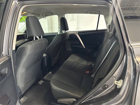 Used 2018 Toyota RAV4 LE w/ All Weather Liner Package FWD image 10