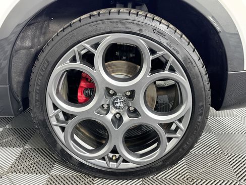 Used 2024 Alfa Romeo Tonale Veloce image 36