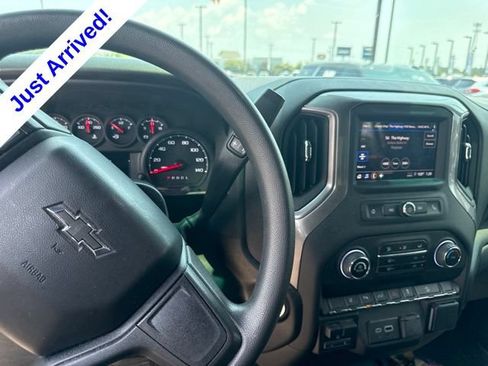Used 2025 Chevrolet Silverado 2500 Custom w/ Custom Value Package AWD/4WD image 10