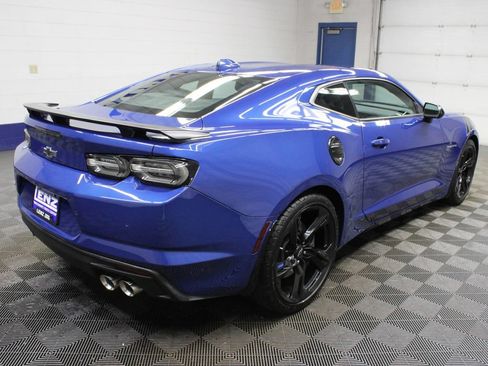 Used 2021 Chevrolet Camaro SS w/ LPO, Camaro Logo Package RWD image 6