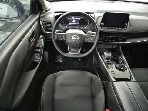 Certified 2025 Nissan Rogue S image 11