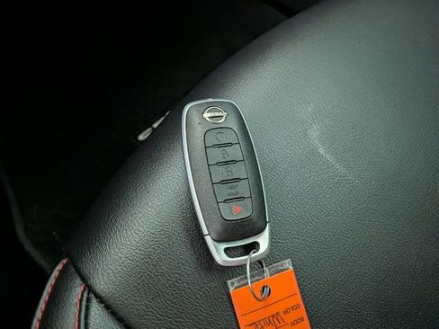 Used 2025 Nissan Sentra SR w/ SR Premium Package FWD image 35