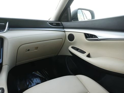 Used 2020 INFINITI QX50 Luxe w/ Navigation Package image 8