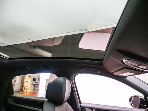 Certified 2026 Porsche Cayenne Coupe AWD/4WD image 21