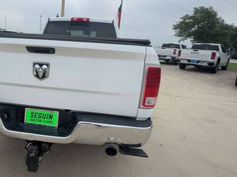 Used 2017 RAM 1500 Laramie RWD image 7
