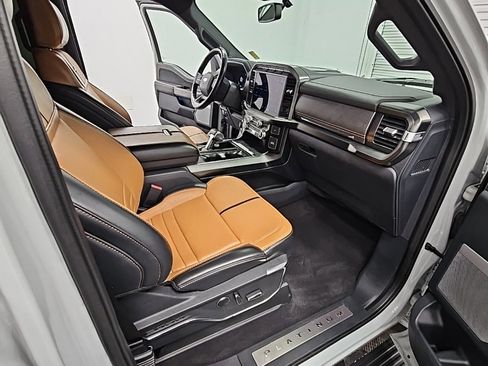 Used 2023 Ford F150 Platinum image 39