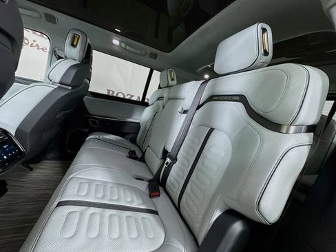 Used 2023 Rivian R1S Launch Edition image 29