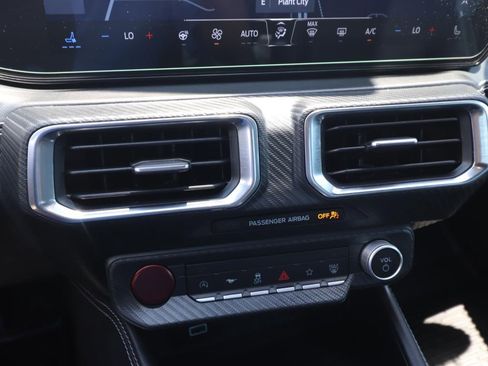 Used 2025 Ford Mustang GT Premium RWD image 22