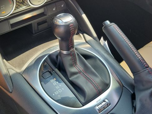 Used 2016 MAZDA MX-5 Miata Grand Touring RWD image 21