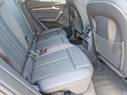 Certified 2025 Audi Q5 2.0T Premium Plus w/ Premium Plus Package image 19