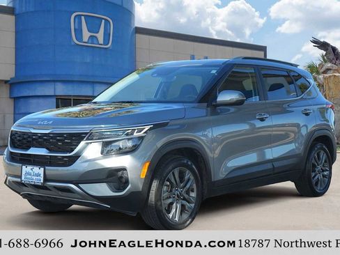 Used 2023 Kia Seltos S image 1