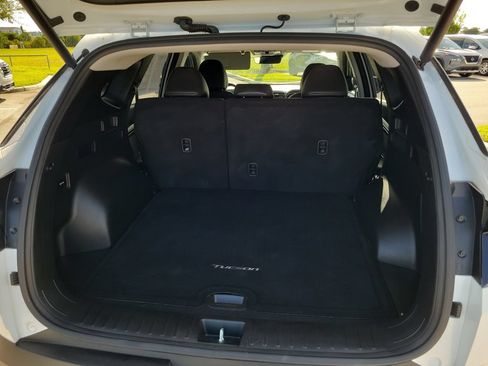 Used 2023 Hyundai Tucson Limited AWD/4WD image 10