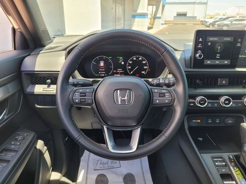 Used 2026 Honda CR-V Sport image 17