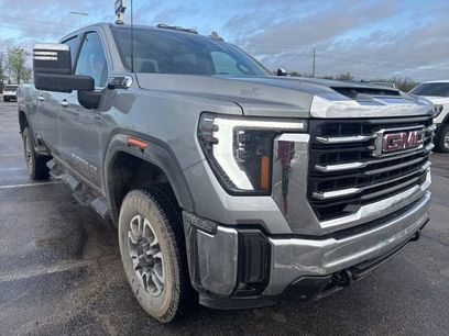 Used 2025 GMC Sierra 2500 SLT w/ SLT Convenience Package
