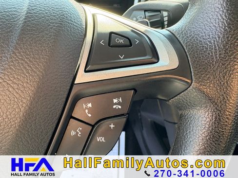 Used 2019 Ford Fusion SE FWD image 23