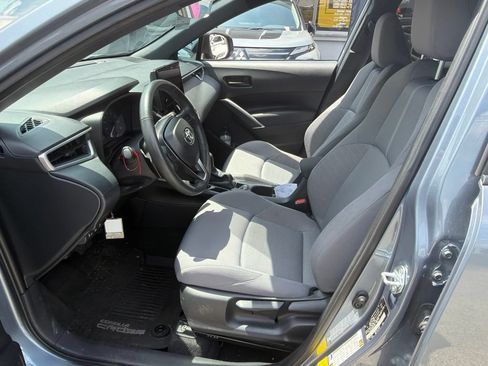 Used 2024 Toyota Corolla Cross AWD Hybrid image 9