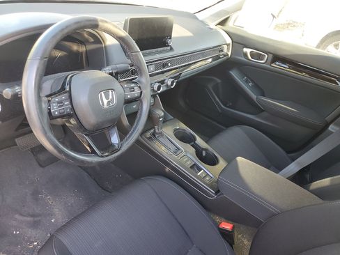 Used 2023 Honda Civic EX image 9