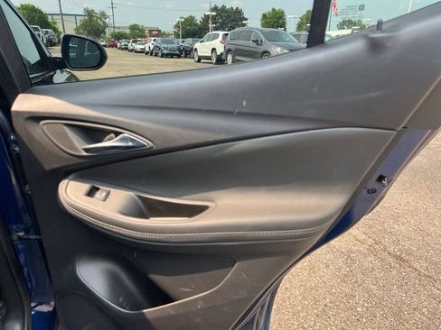 Used 2023 Buick Encore GX Essence w/ Experience Buick Package AWD/4WD image 15