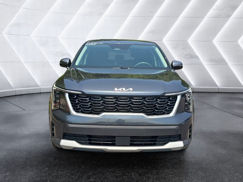 Used 2024 Kia Sorento LX FWD image 8
