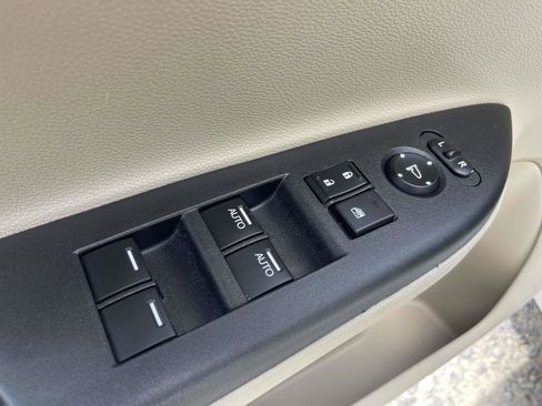 Used 2016 Honda Accord EX-L image 6