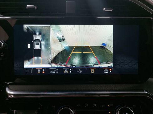 New 2026 GMC Sierra 3500 Denali w/ Denali Reserve Package image 25