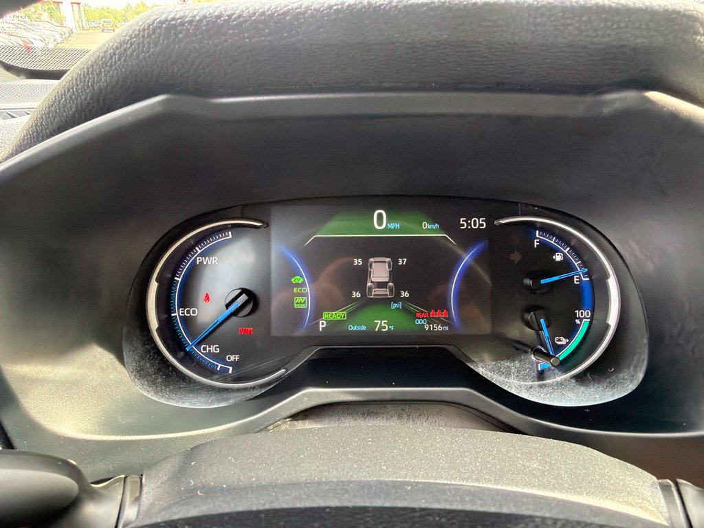 Used 2025 Toyota RAV4 SE AWD/4WD image 28
