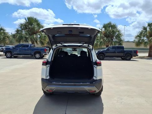 Used 2023 Nissan Rogue SL w/ SL Premium Package FWD image 21